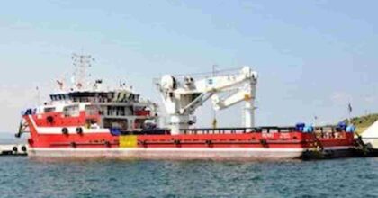 Yemen, nave della Marina militare italiana soccorre barca attaccata dai pirati nel mar Rosso