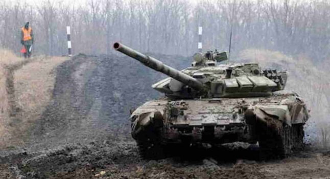 Filorussi annunciano: "Sfondate le difese ucraine nel Lugansk". Bombe su Zaporizhzhia, un morto