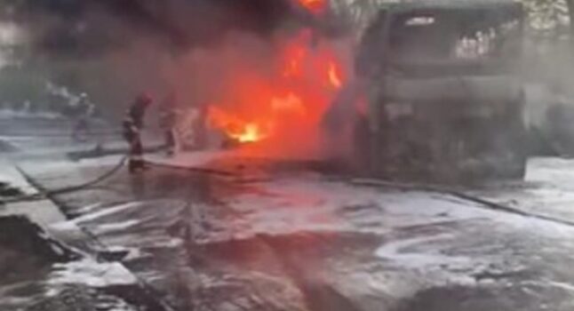 Ucraina, scontro tra bus, un'auto e un camion che trasportava carburante: morte 27 persone