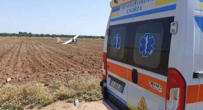 Scontro in volo tra due ultraleggeri, 2 morti a Trani: erano marito e moglie