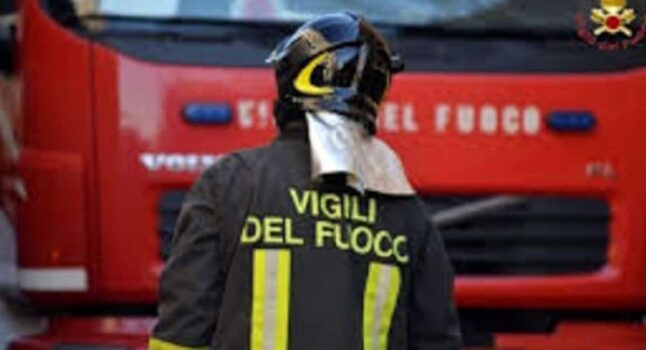 Parioli, incendio in via Giosuè Borsi: due persone trasportate in ospedale