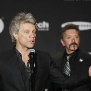 Alec John Such è morto: lo storico bassista e fondatore dei Bon Jovi aveva 70 anni