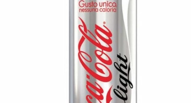 Coca Cola light: cosa succede al nostro corpo 10, 20, 40 e 60 minuti dopo che l'abbiamo bevuta
