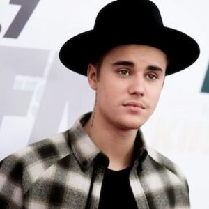 Justin Bieber annulla due concerti per la malattia di Lyme e la mononucleosi cronica