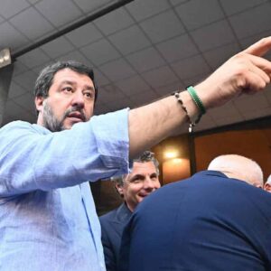 Salvini a Mosca, l'Ambasciata russa: "Lo abbiamo aiutato a comprare i biglietti per i voli. Soldi restituiti"