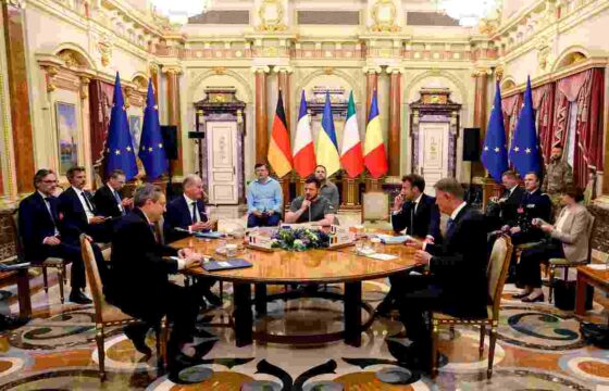 Draghi, Macron e Scholz a Kiev incontrano Zelensky, poi visitano Irpin