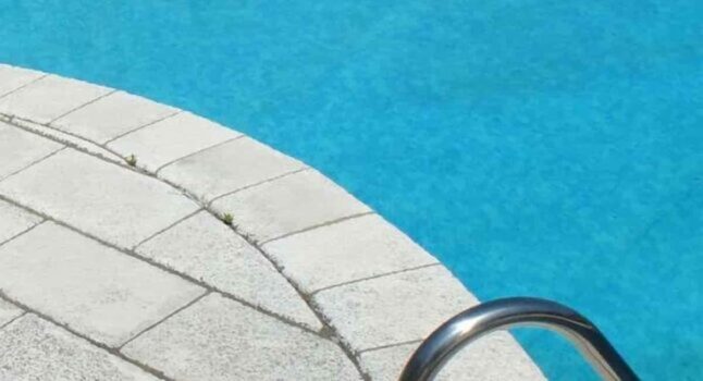 Villagrazia di Carini (Palermo), il bambino caduto in piscina è morto: i genitori donano gli organi