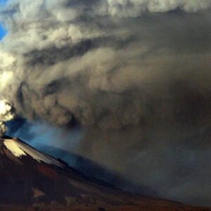 Vulcano Popocatepetl in Messico, donna perde la vita a causa dei detriti tossici