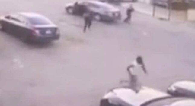 California, polizia spara e uccide un 23enne afroamericano in un parcheggio VIDEO