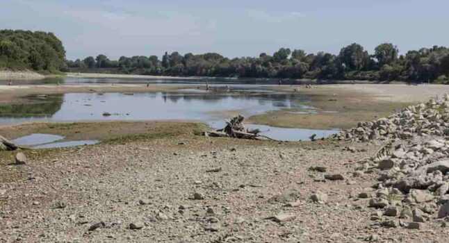 Stato di emergenza in cinque regioni del Nord, fiumi a secco, agricoltura in ginocchio: serve un robusto piano invasi