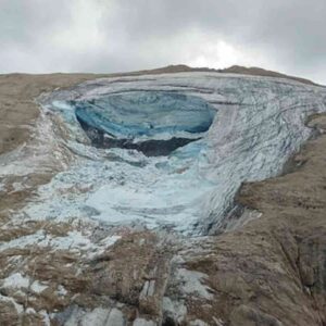 Marmolada, gli esperti: i ghiacciai più a rischio sono quelli sotto i 3500 metri. Ecco quali sono