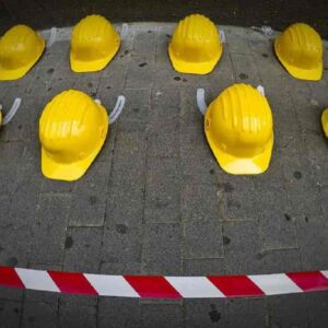 Roccarainola, Napoli: titolare di un'azienda muore schiacciato da una lastra di marmo