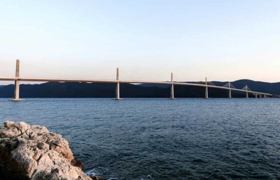 Croazia, inaugurato il nuovo ponte che unisce la regione di Dubrovnik al resto della Croazia