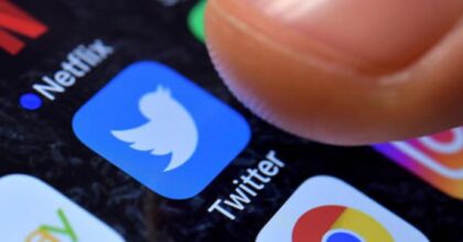 Twitter down, tante segnalazioni in tutta Italia: "Al momento non è possibile recuperare i tweet"