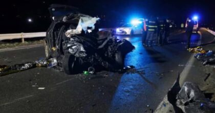 Morte nella notte di Ferragosto per un autista di tir sulla Autostrada del Sole a Firenze, scontro con bus carico di immigrati da Lampedusa