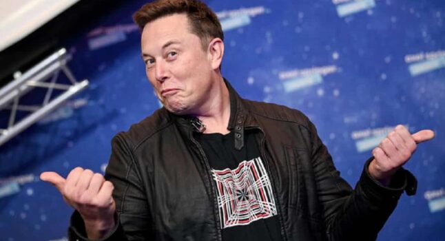 Elon Musk, annuncio a sorpresa su Twitter: "Mi compro il Manchester United"