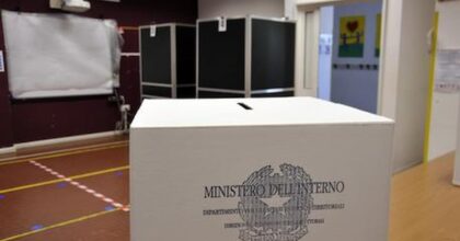 Elezioni, votare o non votare? il dilemma degli italiani: la crisi dei partiti spalanca la porta all’astensionismo