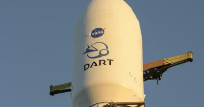 La sonda Dart si schianterà contro asteroide: prova di difesa della Terra