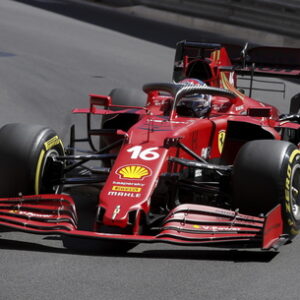 Formula 1, GP Singapore in notturna, le 14 ora italiana, domenica 2 ottobre, diretta Sky e Now,match point per Verstappen, ma la Ferrari è pronta a dare battaglia sulle strade di Marina Bay