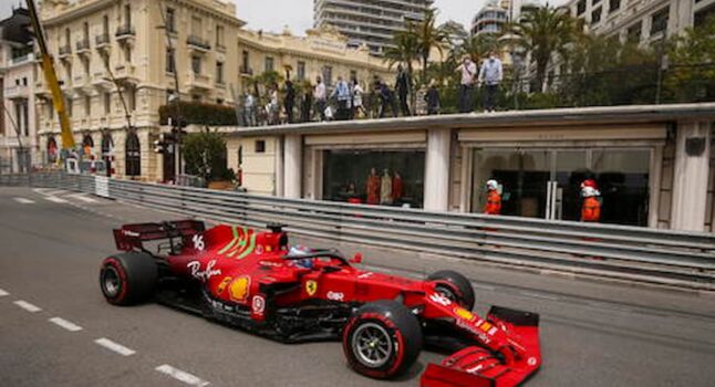 Formula 1, il Circus sbarca a Singapore (domenica 2 ottobre), gara in notturna: la Ferrari non molla, Binotto vola alto