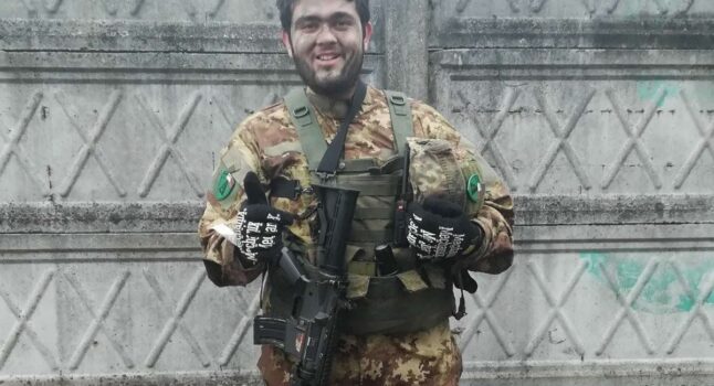Benjamin Giorgio Galli, foreign fighter italiano ucciso a Kharkiv. Combatteva nella Legione Internazionale di Difesa dell'Ucraina