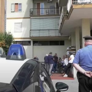 Gragnano, 13enne caduto dal quarto piano: anche due ragazze tra gli indagati per istigazione al suicidio