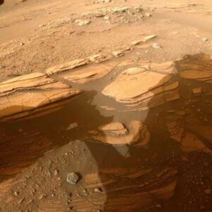 Marte, il rover Perseverance trova rocce con molecole organiche: "Una possibile firma di vita"
