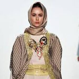 Un foulard può uccidere, attenzione a indossarlo: il hijab di una ragazza islamica monito anche per le occidentali