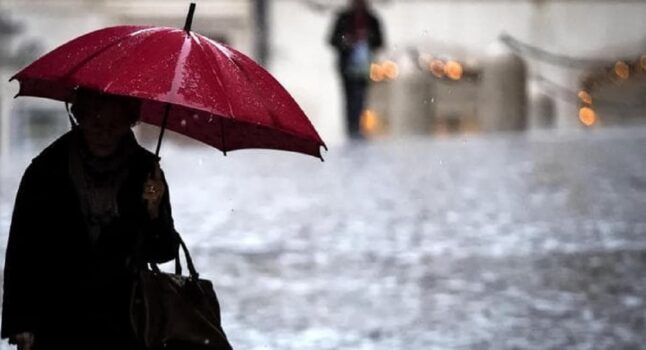 Previsioni meteo per i prossimi giorni: Italia divisa in 2, pioggia al Nord e sole al Sud