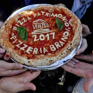 I Nas chiudono l'Antica Pizzeria Brandi a Napoli, che inventò la Margherita nel 1889