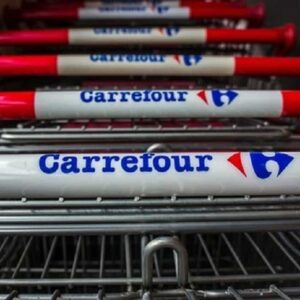 Carrefour assume diplomati e laureati: requisiti, figure ricercate, come fare domanda