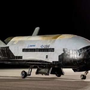 Astronave statunitense X-37B senza equipaggio, conclusa la sesta missione nello spazio, dopo 3 anni di volo
