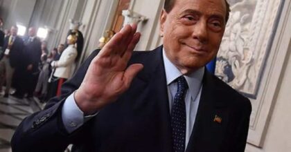 Bruno Vespa: "Sono due anni che dico a Berlusconi di non truccarsi. Ecco come mi risponde"