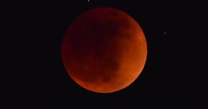 Eclissi di Luna 8 novembre: non sarà visibile dall'Italia. La diretta del Virtual Telescope Project