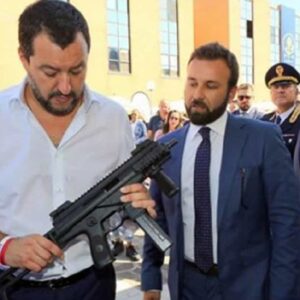 Salvini: "Al rave party di Modena c'erano droga e armi". Armi?
