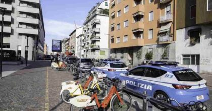 Donna uccisa a Milano: uomo si costituisce. La vittima colpita al torace con un'arma da taglio