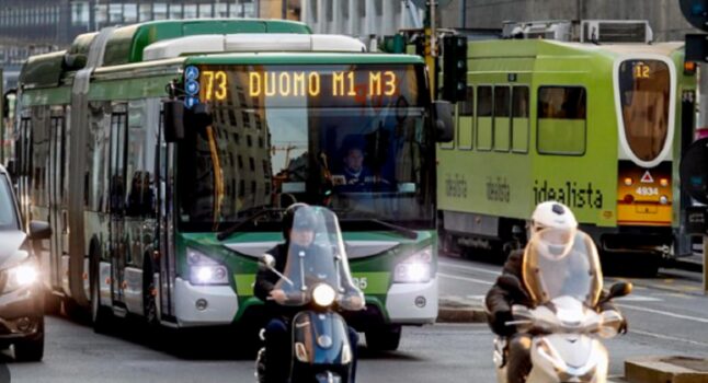 Milano: sciopero Atm e FerrovieNord, oggi treni, bus e metropolitana fermi per 4 ore