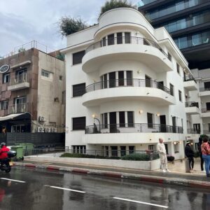A Tel Aviv 4mila case stile Bauhaus, più che in tutto il mondo: perché? Merito di Hitler che perseguitò Gropius