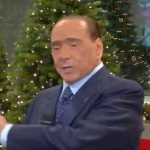 Berlusconi show alla cena di Natale del Monza: "Se battete Juve e Milan per voi pullman di..."