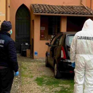 Carlo Giancola trovato morto in casa a Santa Maria del Molise, la moglie sospettata del delitto