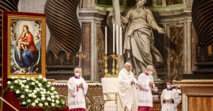Papa Francesco è circondato, mancano i preti, servono le donne e i laici, senza riforme il cristianesimo si spegne, effetti di due secoli di illuminismo