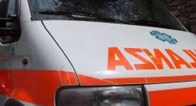 Scontro frontale tra due auto: morta 82enne a Castiglion Fiorentino (Arezzo)