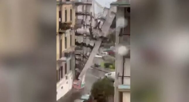 Crollo impalcatura Napoli