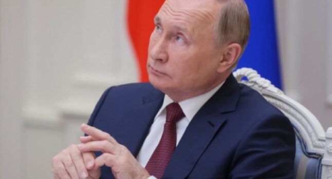 Ucraina, il capo degli 007: "Putin ha il cancro e morirà presto"