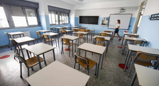 La professoressa di Rovigo colpita con un fucile ad aria compressa in aula: “Denuncio tutta la classe”