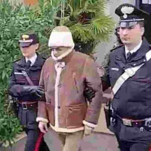 Arrestato il medico di Matteo Messina Denaro: curandolo avrebbe coperto la latitanza