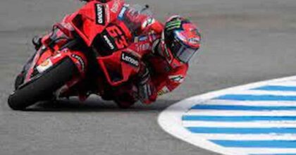MotoGP, trionfo di Pecco Bagnaia su Ducati, podio tutto con le moto italiane, Aprilia seconda con Vinales