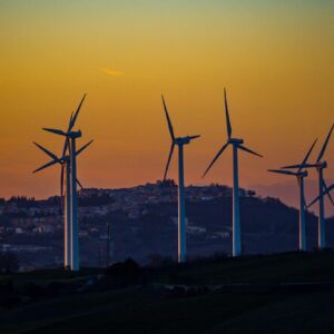 Energia, Nomisma sfata un mito: non fate conto sulle rinnovabili, sono poco stabili, rischiamo il blackout