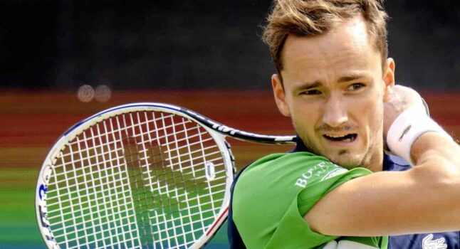 Tennis, il russo Medvedev ha vinto a Roma gli Internazionali d’Italia, battendo il talentuoso ventenne danese Rune