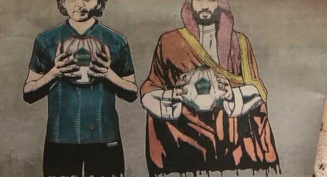 Mancini nella bufera, fulmini sul ct d’Arabia: dalla FIGC che medita un risarcimento ai murales choc di Milano col pallone insanguinato
